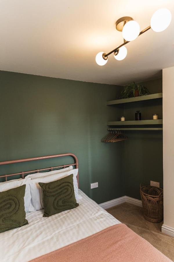 סומרטון Wych Cottage, Striking 2 Bed, Parking, Ground Floor Flat - Step Free מראה חיצוני תמונה